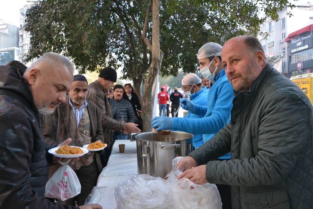 İlim Yayma Cemiyeti Manisa’dan üç aylar hayır etkinliği