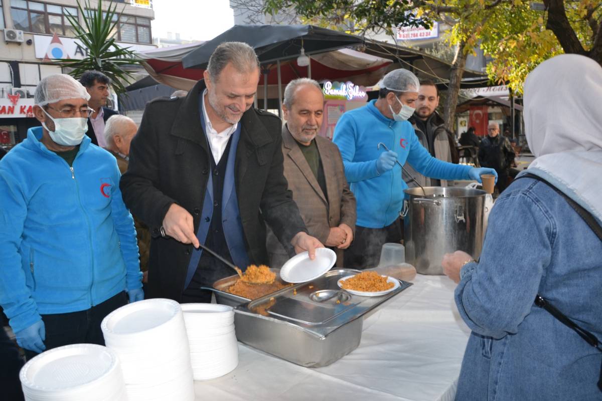 İlim Yayma Cemiyeti Manisa’dan üç aylar hayır etkinliği
