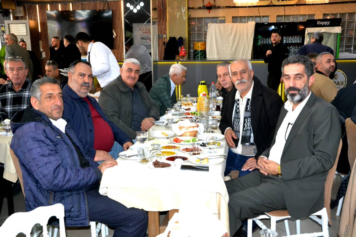 Destan Bulgay Pazarcı Esnafına Yeni Projeleri Anlattı