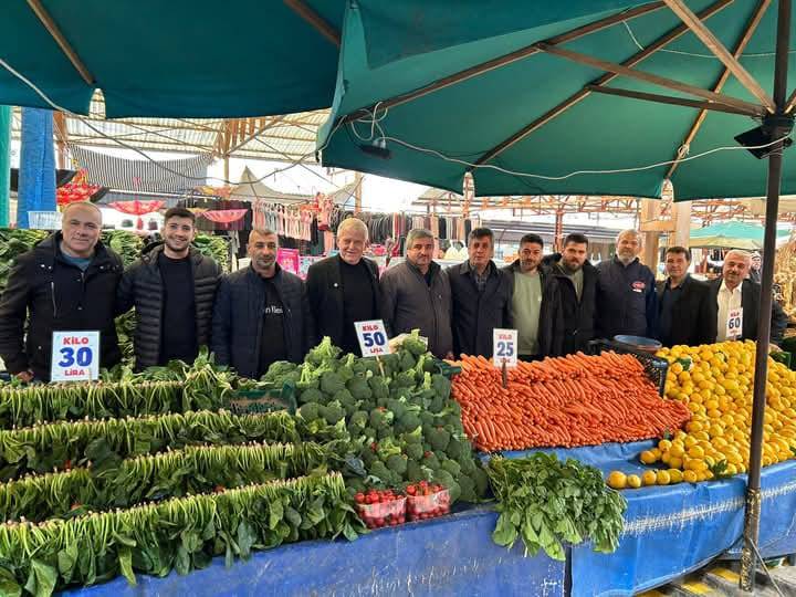 Halim Şener: Pazarcı esnafını sahada dinliyoruz