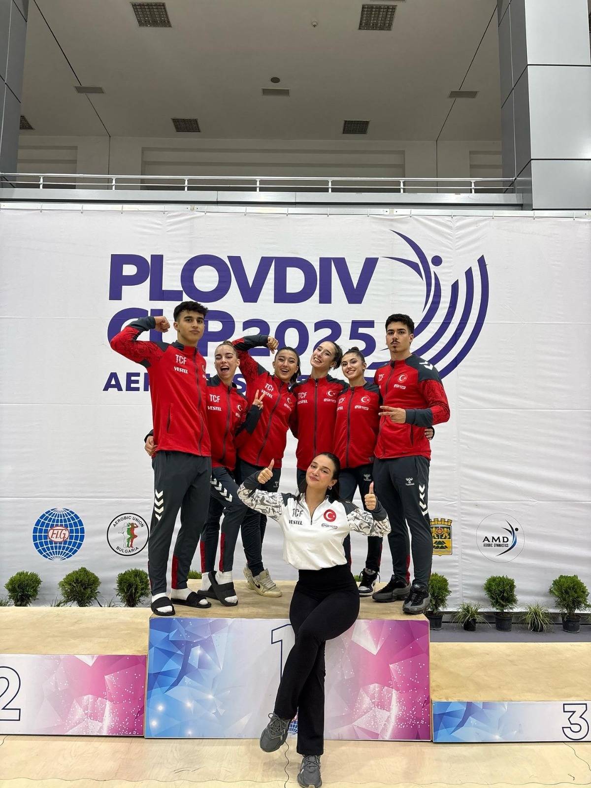 Manisa BBSK cimnastik takımı 2025’i 97 madalyayla kapattı