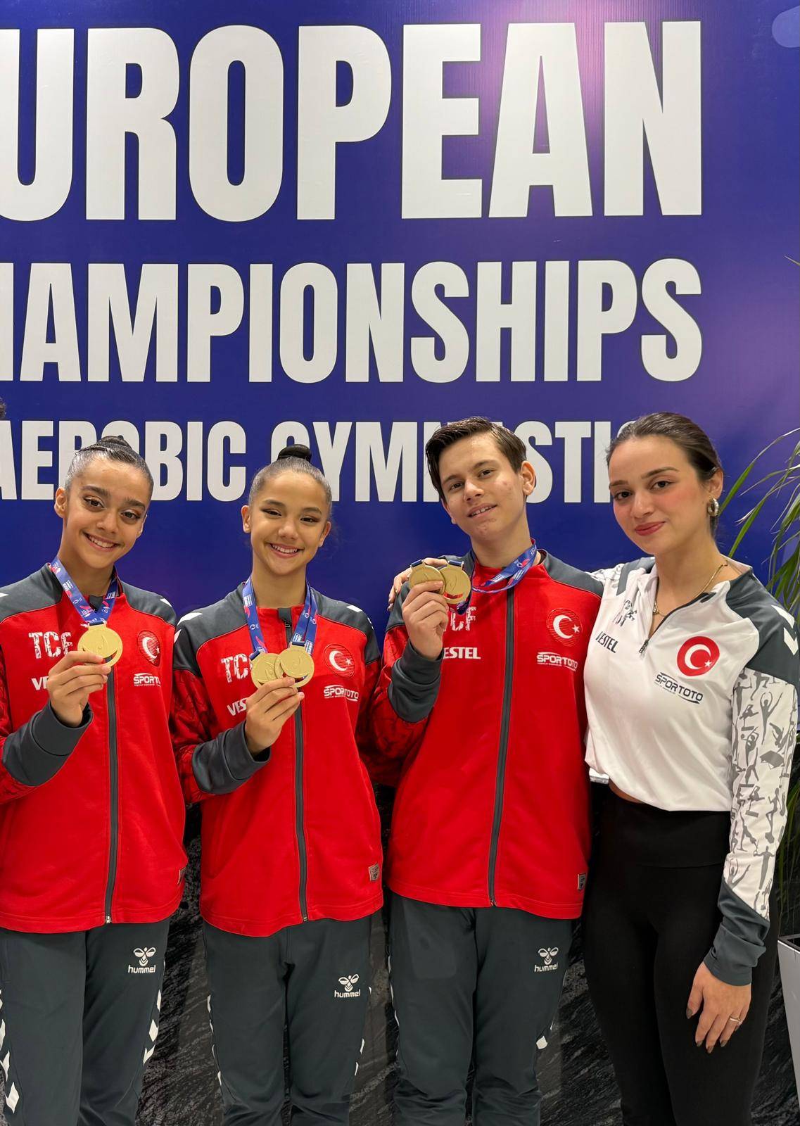 Manisa BBSK cimnastik takımı 2025’i 97 madalyayla kapattı