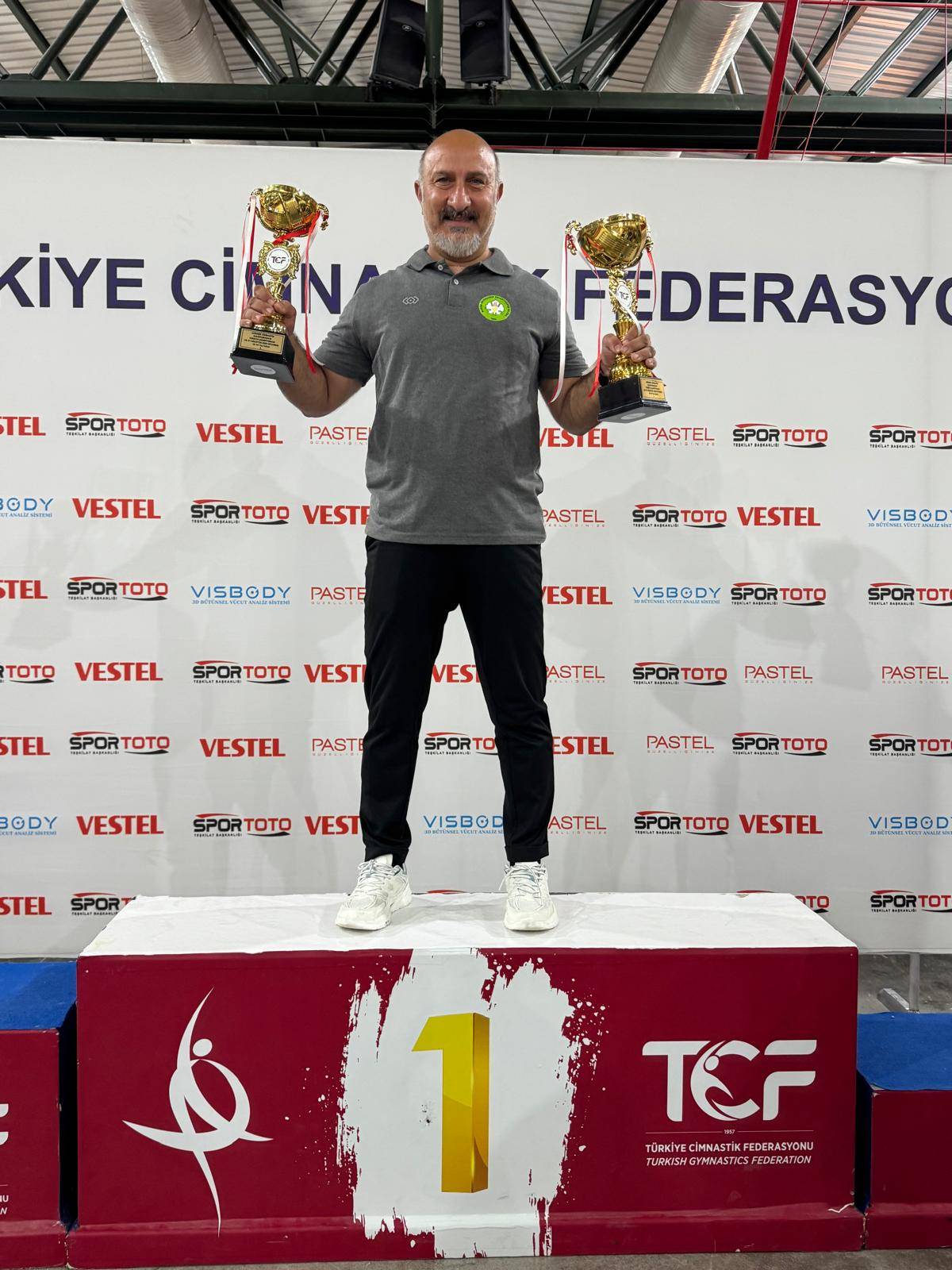 Manisa BBSK cimnastik takımı 2025’i 97 madalyayla kapattı