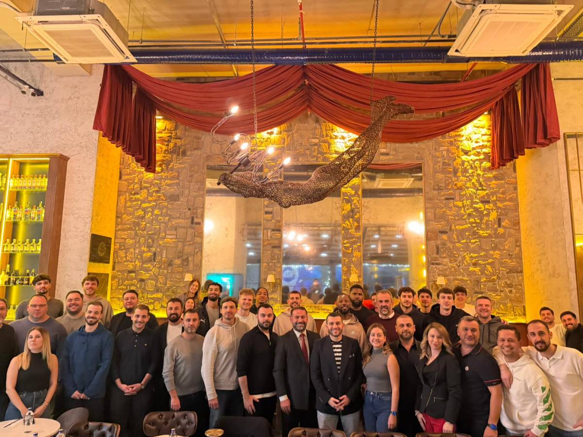 Glint Manisa Basket’ten 2026 öncesi motivasyon yemeği