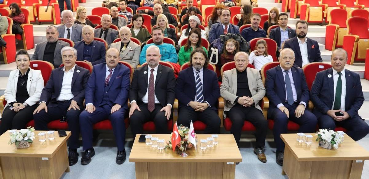 İKÇÜ’de ‘Bilge Kral’ Alija İzzetbegoviç Anıldı