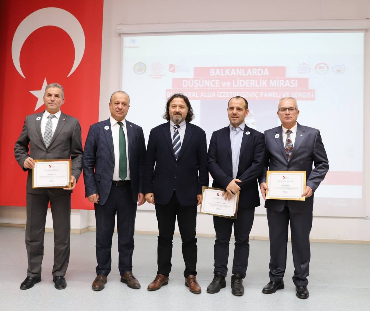 İKÇÜ’de ‘Bilge Kral’ Alija İzzetbegoviç Anıldı