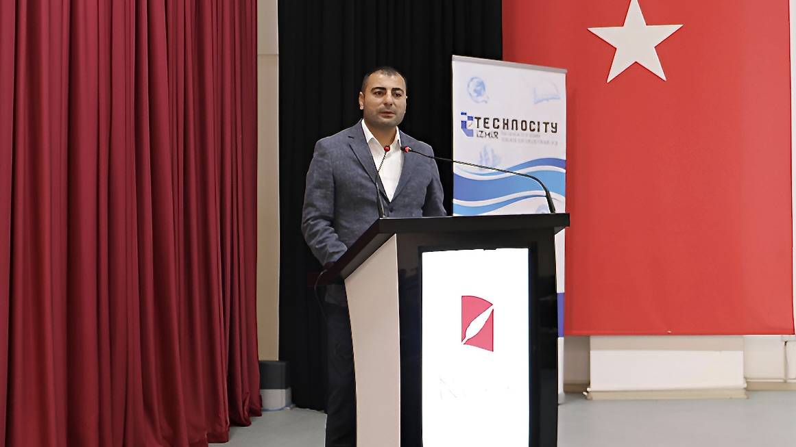 İKÇÜ'de Yapay Zekâ İle Su ve Atık Yönetimi Zirvesi