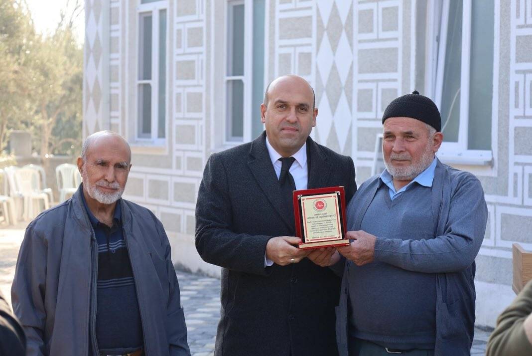 Akhisar Hayber Camii Dualarla İbadete Açıldı