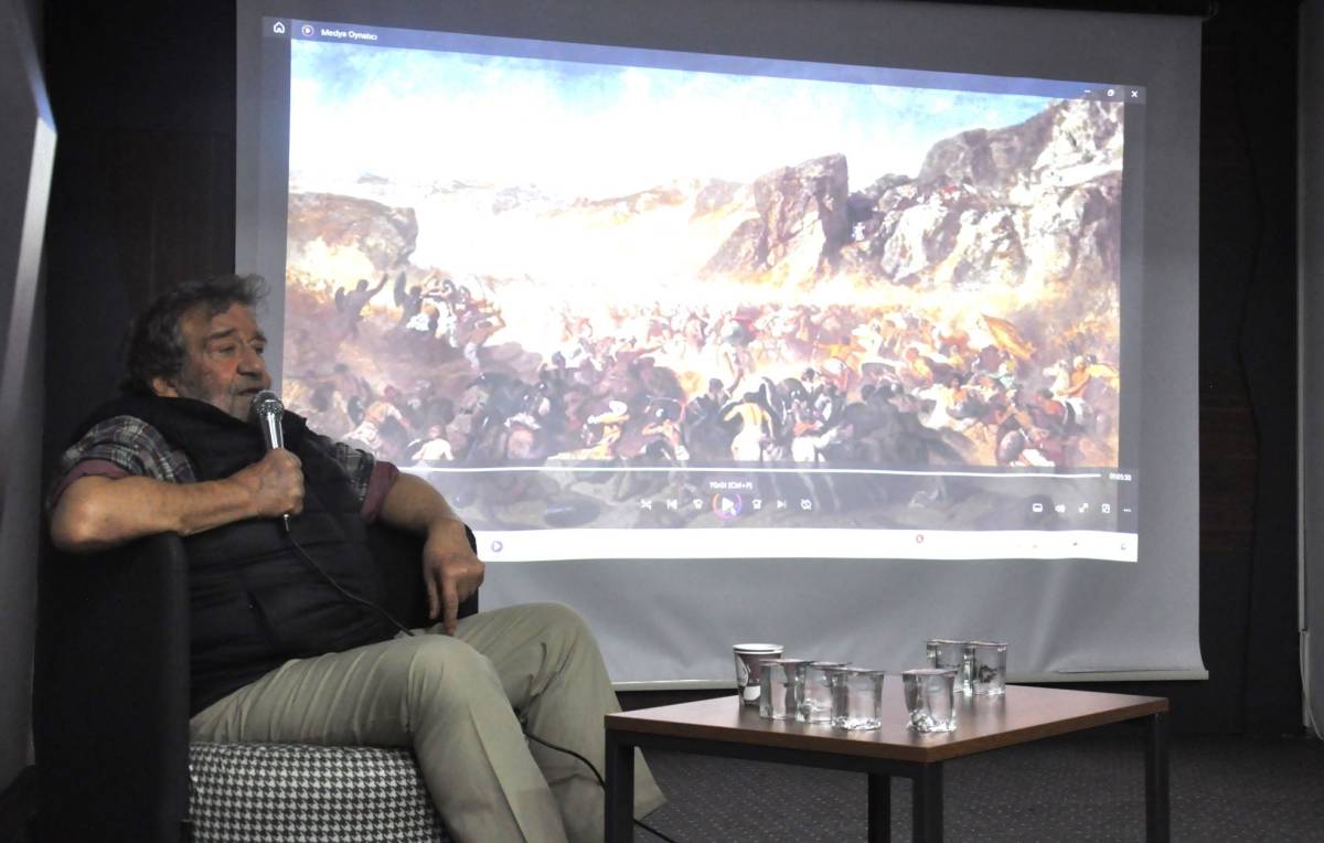 Duayen savaş muhabiri Coşkun Aral EÜ’lü gençlerle buluştu