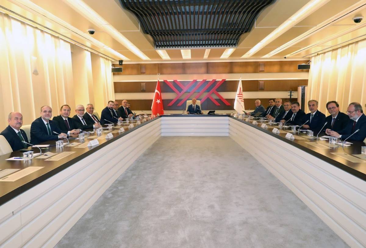 Ege Üniversitesinde Yeni Dönem: Rektör Alcı Mazbatasını Aldı