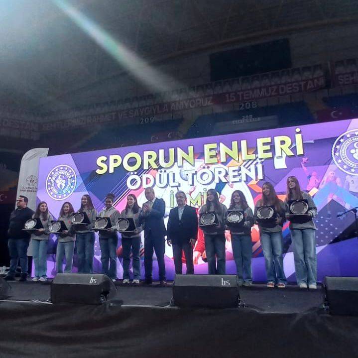 Ege Üniversitesi Sporun Enleri’nde ödülleri topladı