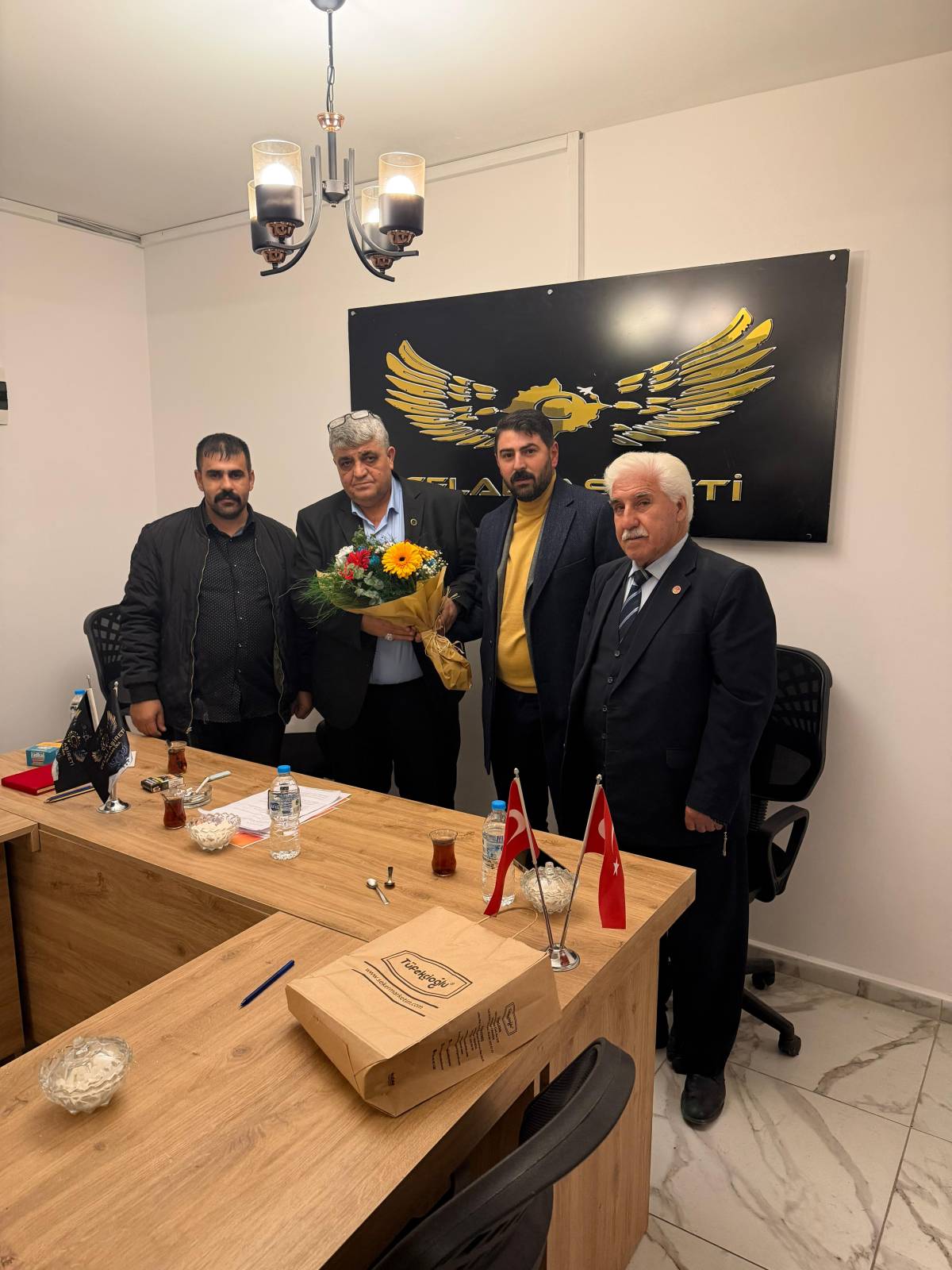 Bakkallar Odası Adayı Çavdarlı’dan Celali Derneği’ne Ziyaret