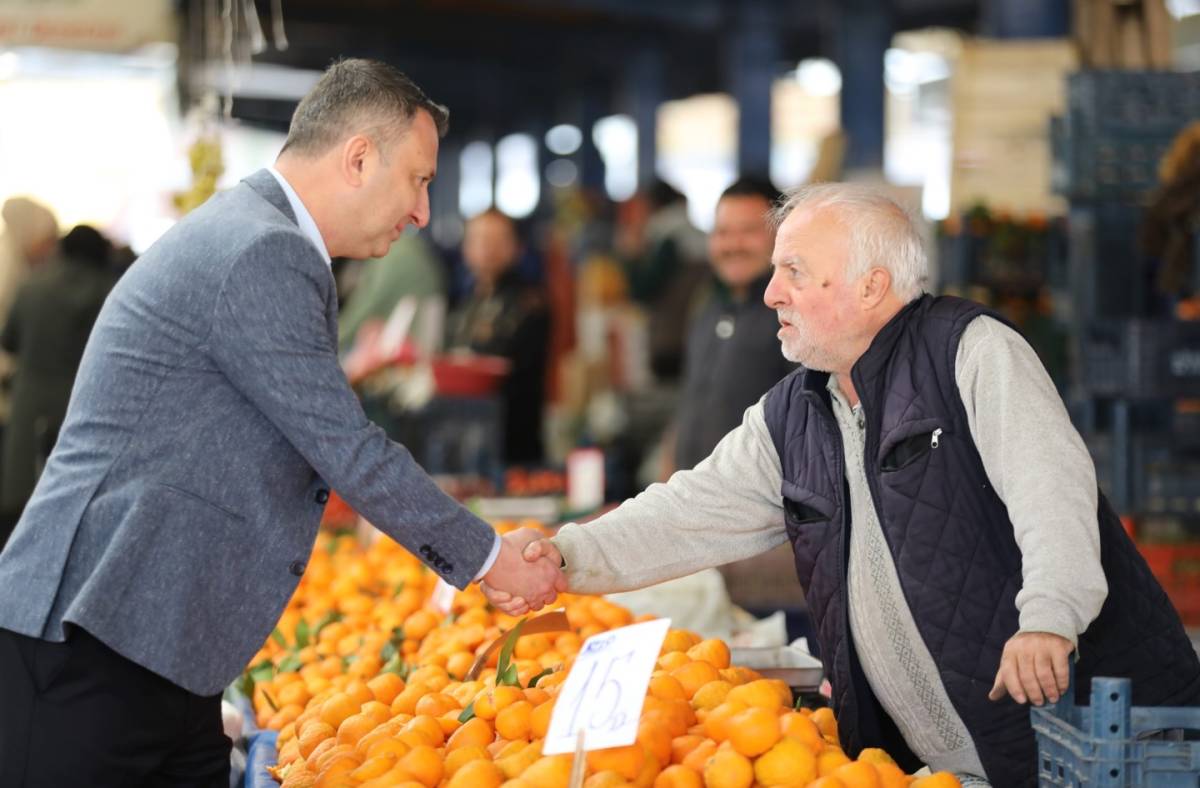 Başkan Ekrem Kayserili’den Çarşamba Pazarı ziyareti