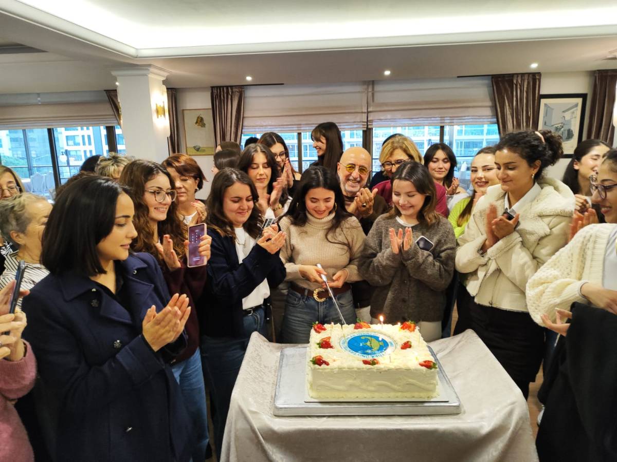 TÜKD İzmir Şubesinden 150 Öğrenciye Eğitim Desteği