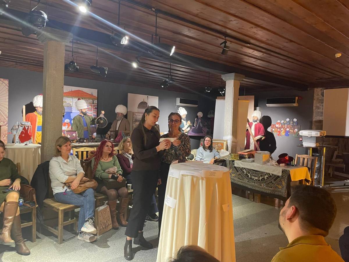 İzmir Öğretmen Akademileri Edebiyat Akademisi'nden etkinlik