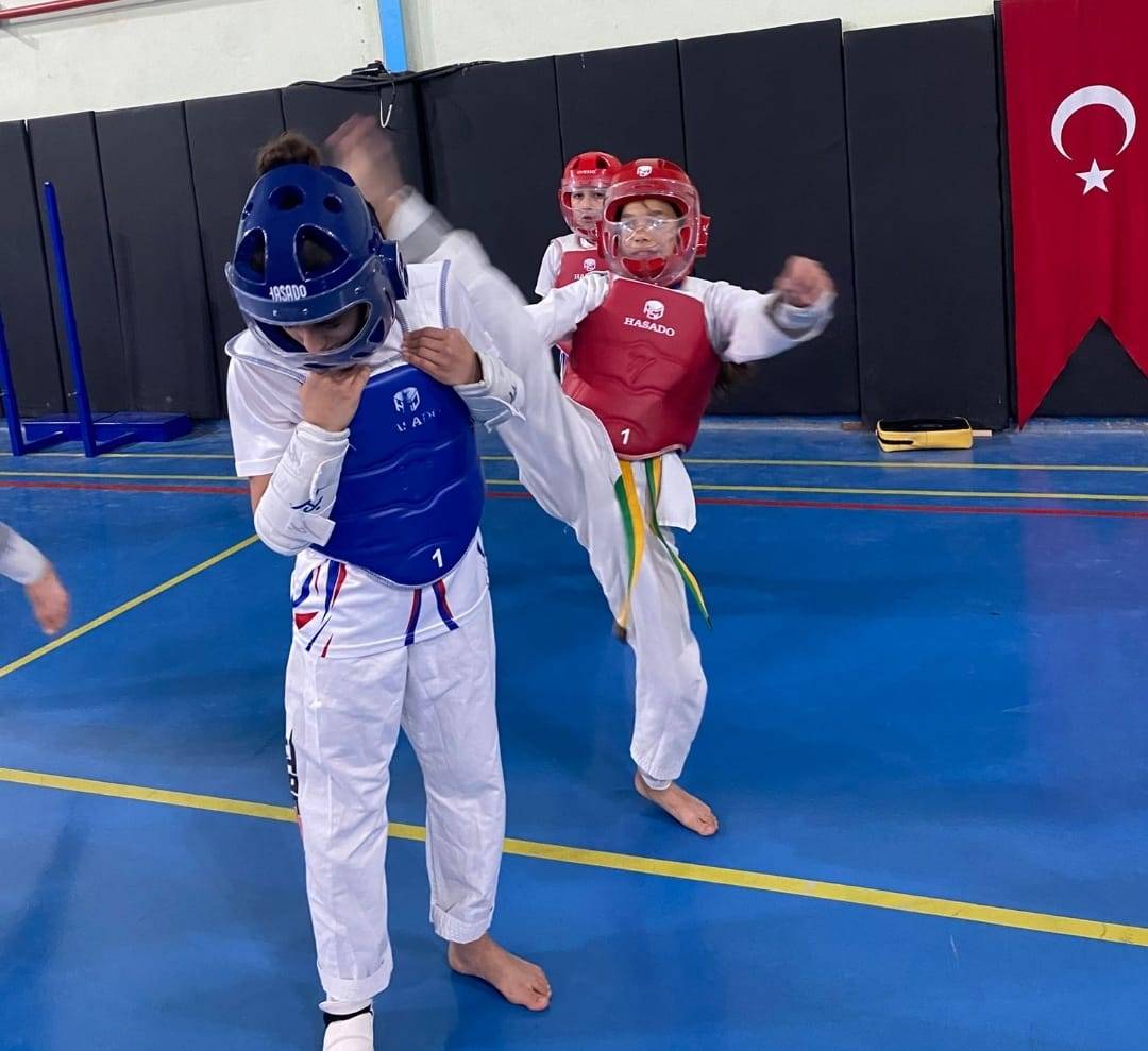 Saruhanlı'da Ücretsiz Taekwondo Kurslarına Yoğun İlgi