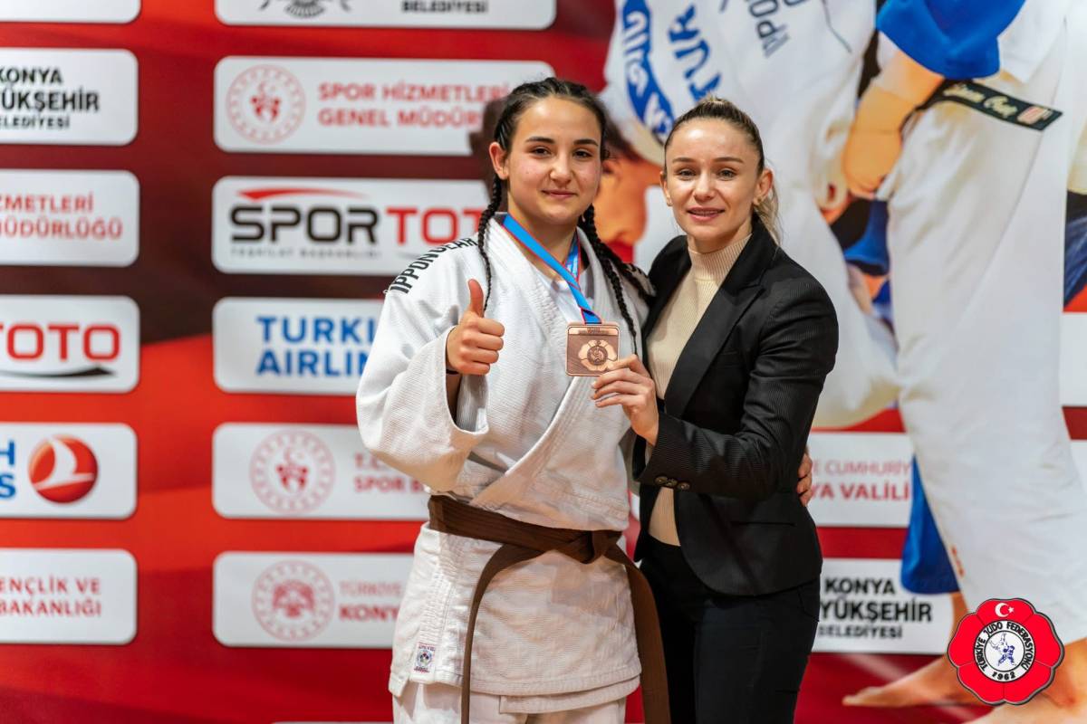 Kevser Gizem Bükülmez Türkiye üçüncüsü oldu