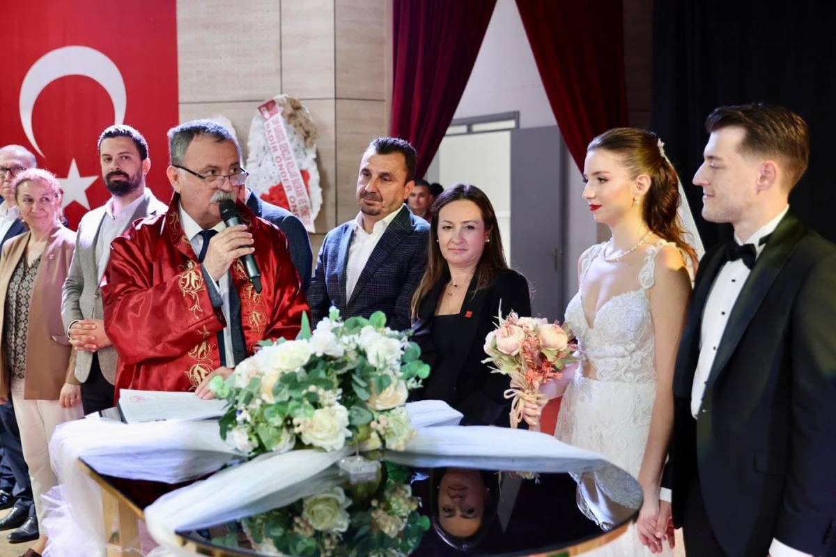 Yunusemre’de 2025 Yılında 1464 Çift “Evet” Dedi