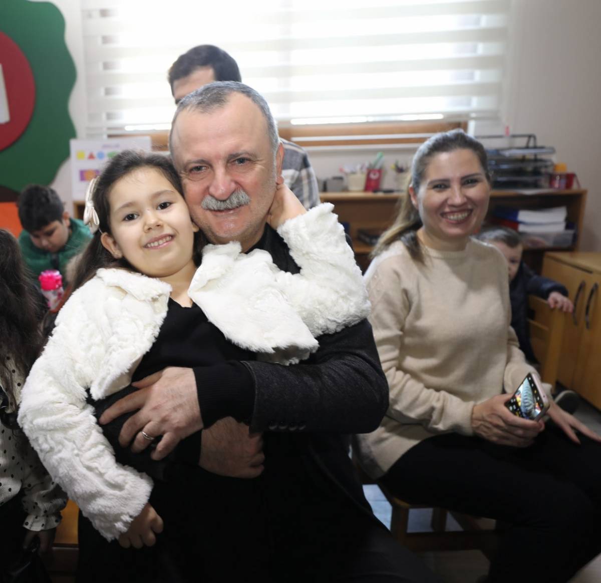 Yunusemre’de çocuklar yeni kreşlerle çok mutlu