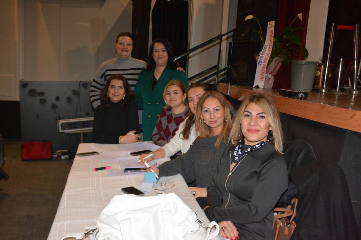 Akhisar Terziler Odası’nda Sami Ekerbiçer Güven Tazeledi