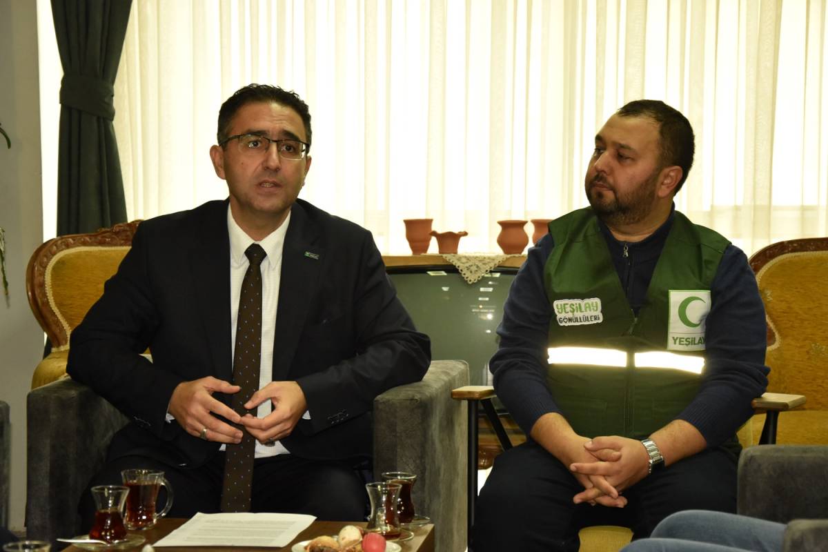 Yeşilay Manisa’dan Gazetecilere ‘Bağımsızlık Yılı’ Mesajı