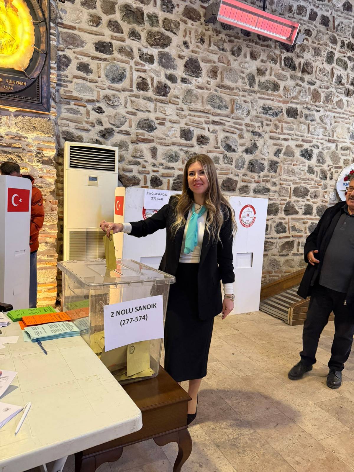 Manisa Berberler Odasında Adem Şahin yeniden başkan seçildi