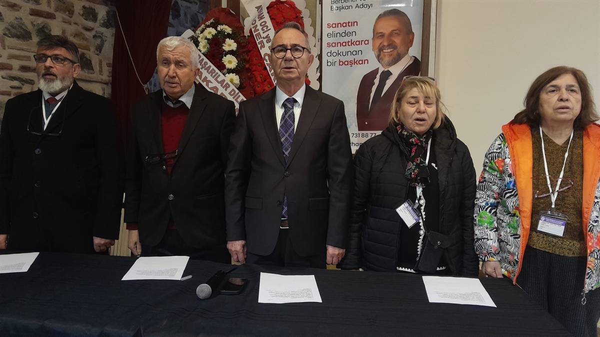 Manisa Berberler Odasında Adem Şahin yeniden başkan seçildi