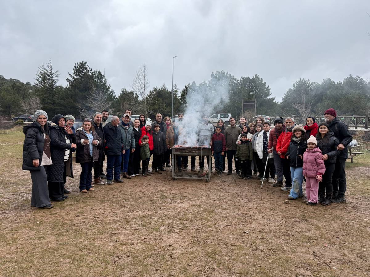 Gazeteciler Spil Dağı’nda stres attı