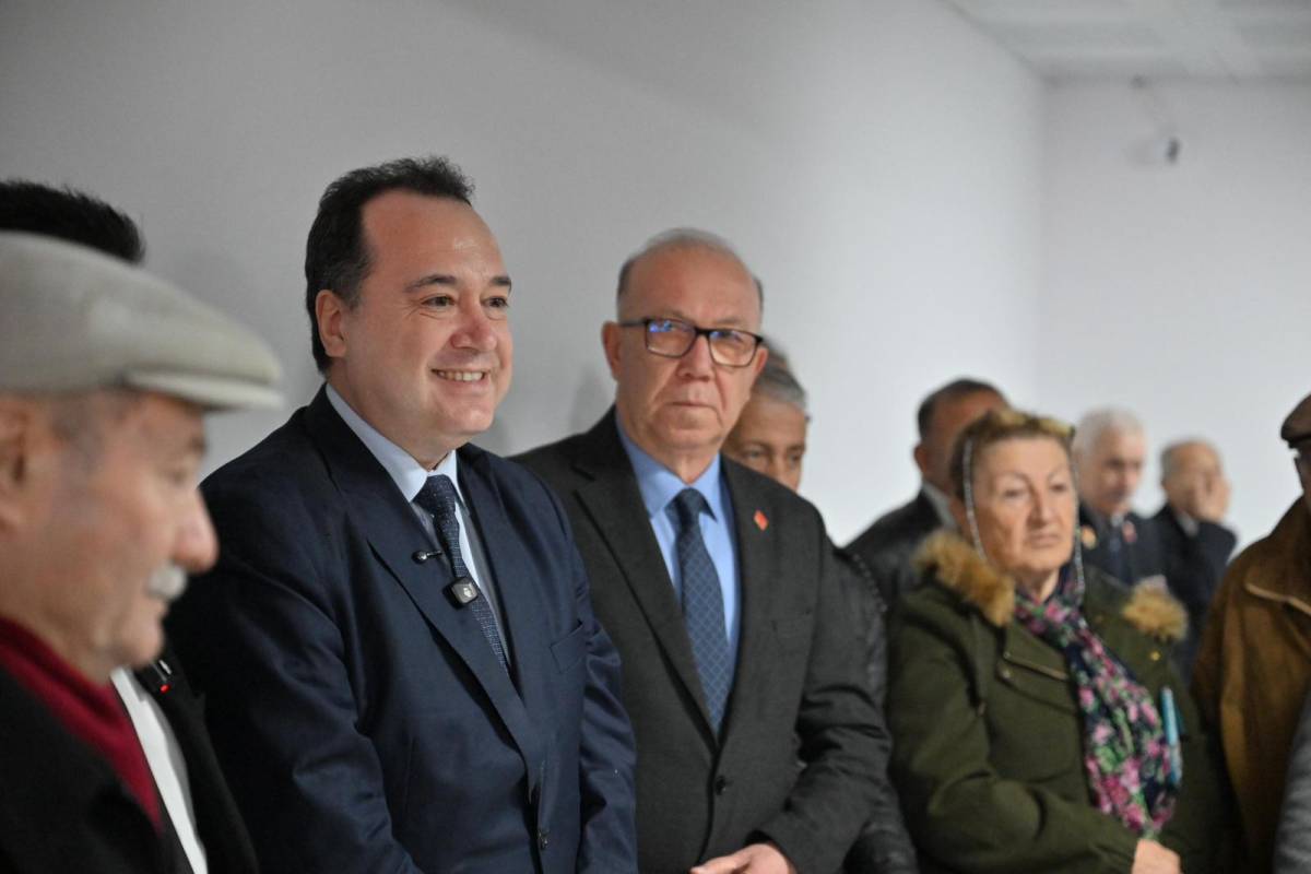 Kırkağaç’ta Sosyal Belediyecilik Çıkartması