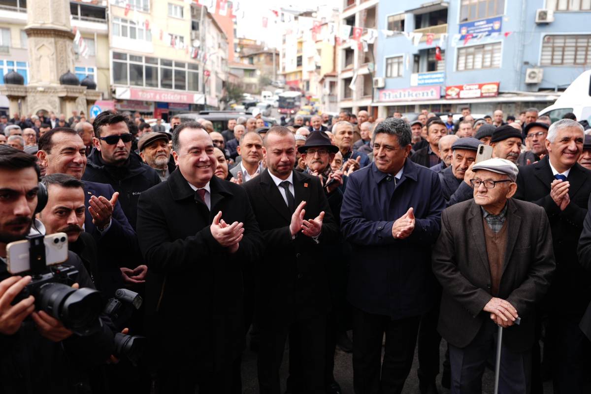 Demirci’de Kent Lokantası, Halk Mandıra ve Halk Ekmek Açıldı