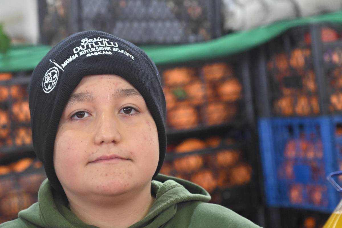 Salihli’de Çarşamba Pazarı esnafına kış desteği