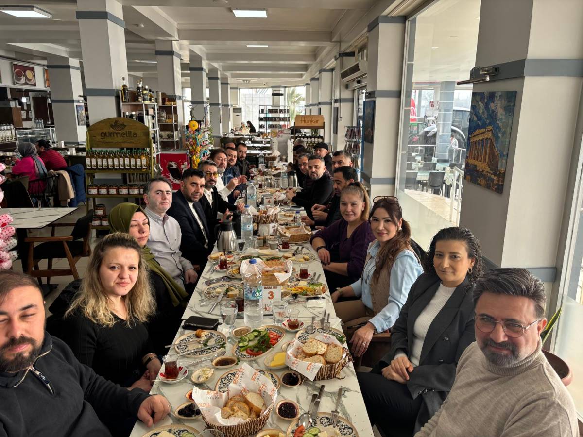 Akhisar’da emlakçılar kayıt dışı ilanlara savaş açtı