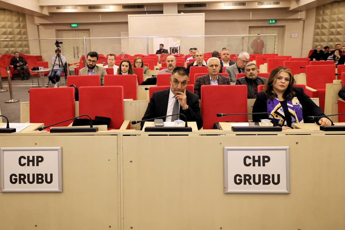 Şehzadeler’de Yeni Dönem: Hakan Şimşek İlk Meclisi Yönetti