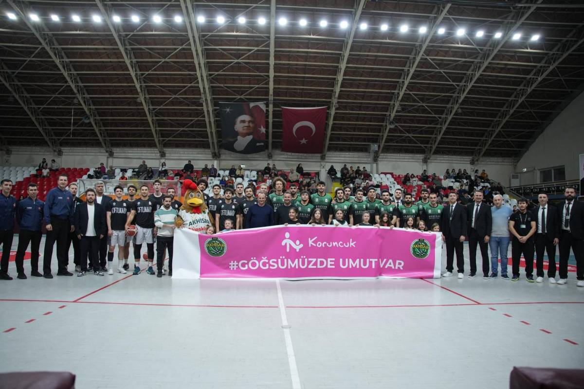 Potanın Devleri Durdurulamıyor: Akhisar Farklı Kazandı