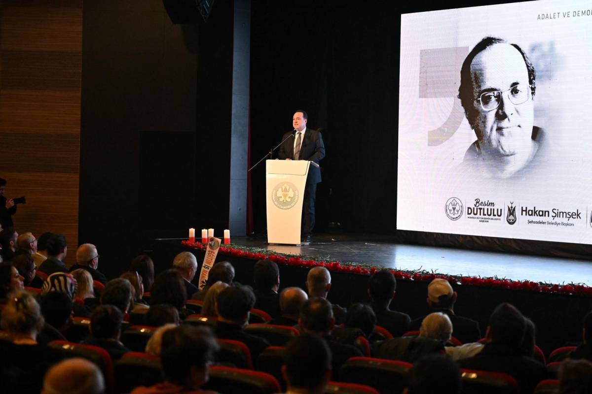 Gazeteciliğin keskin kalemi Uğur Mumcu Manisa’da anıldı