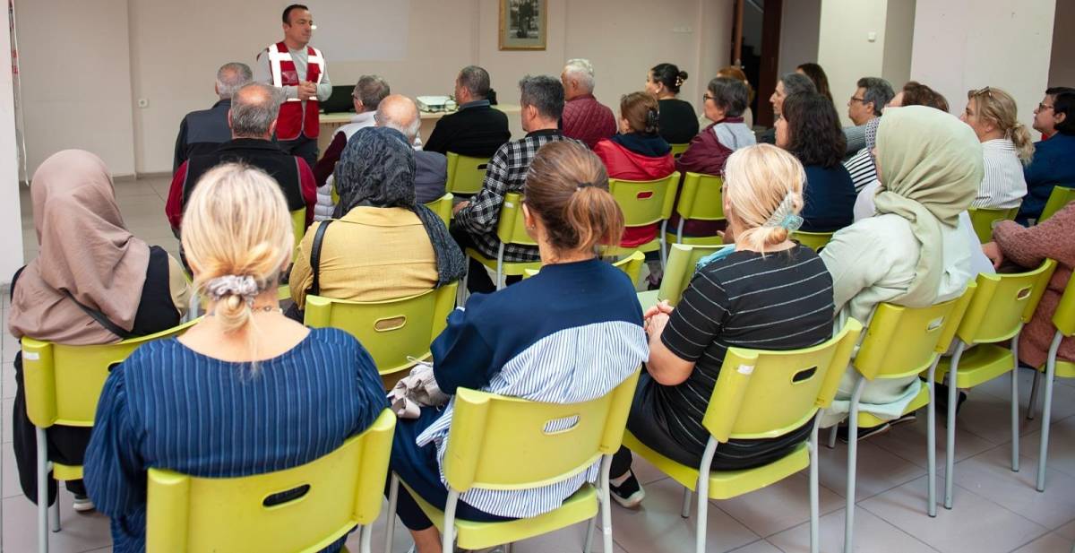 Karşıyaka’da Afetlere Karşı Dev Seferberlik: Gönüllü Ordusu Kuruldu