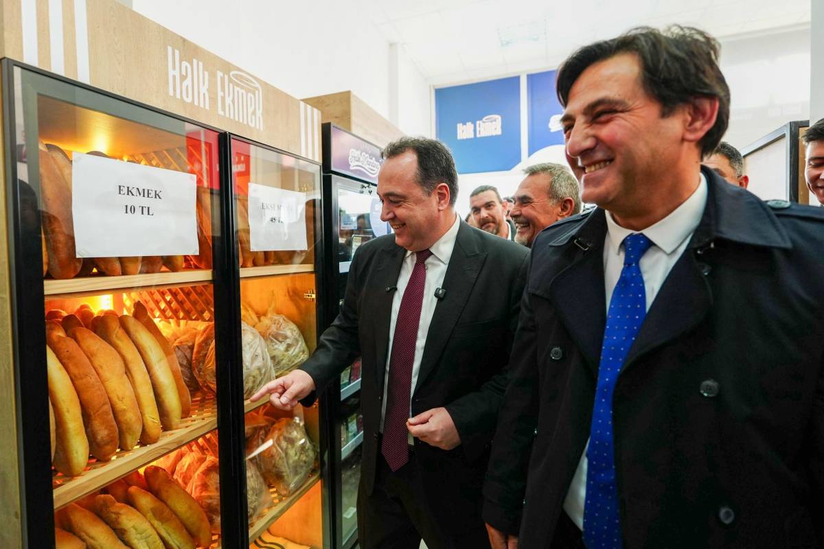 Selendi’de Kent Lokantası ve Halk Mandıra Açıldı