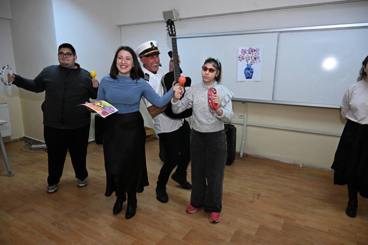 Manisa’da Engelsiz Sanat ve Sevgi Buluşması