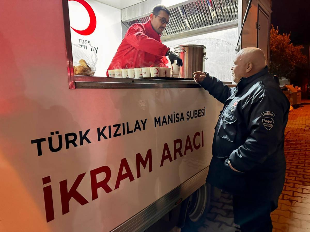Manisa Kızılay’dan Miraç Kandili’nde 2 Bin 500 Kişilik İkram