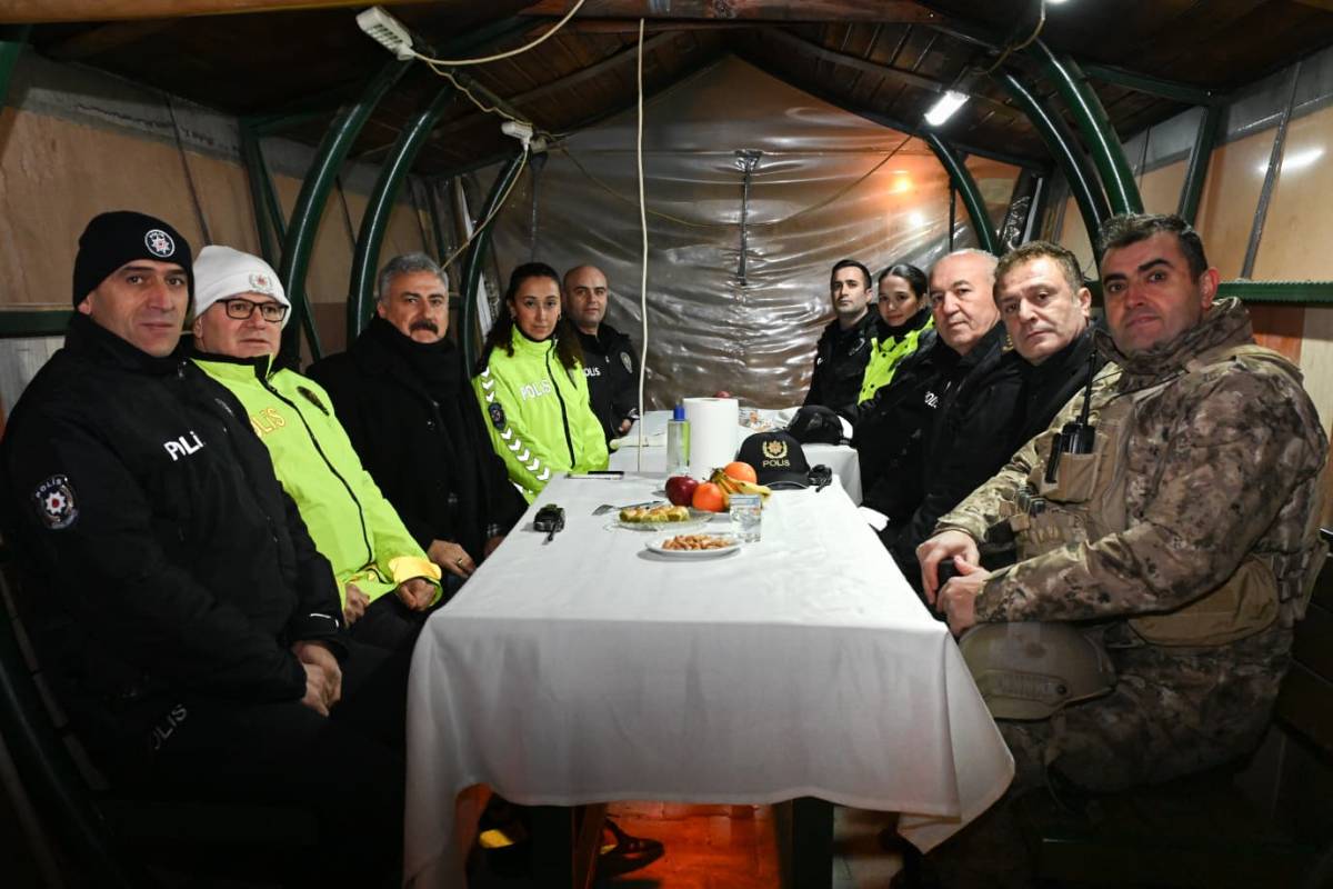 Emniyet Müdürü Aktaş Yeni Yılda Personelini Yalnız Bırakmadı