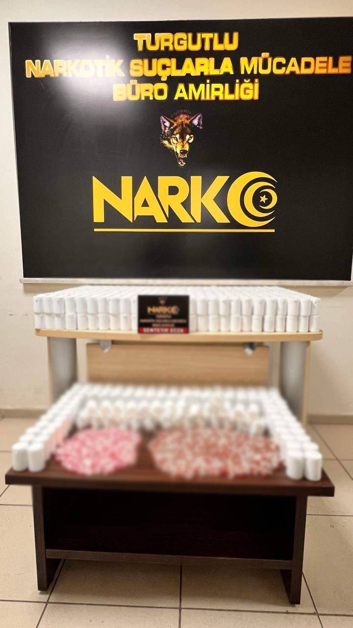 Manisa'da Uyuşturucu Operasyonu: 56 Bin Hap Ele Geçirildi