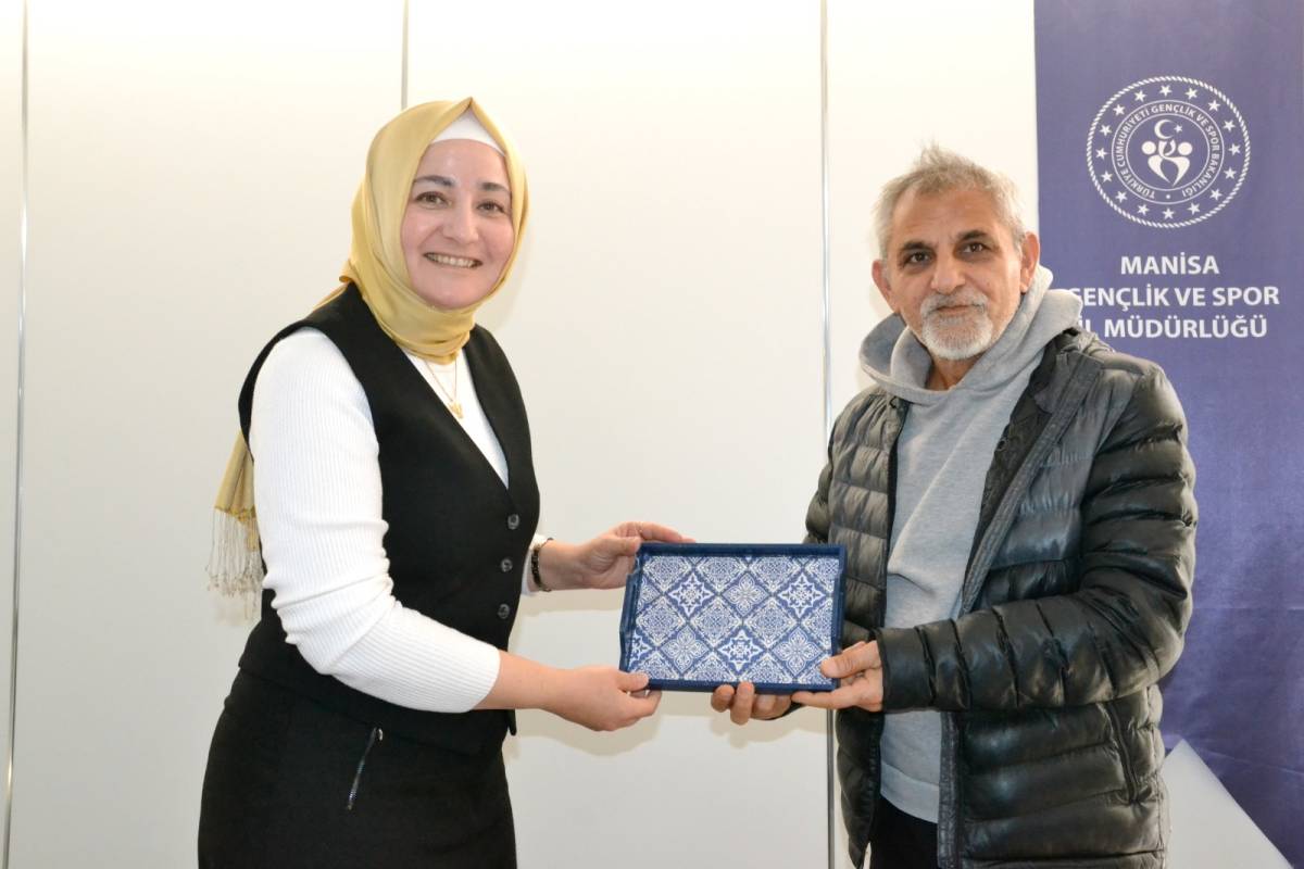 KYK Muradiye Kız Öğrenci Yurdundan Basına Anlamlı Davet