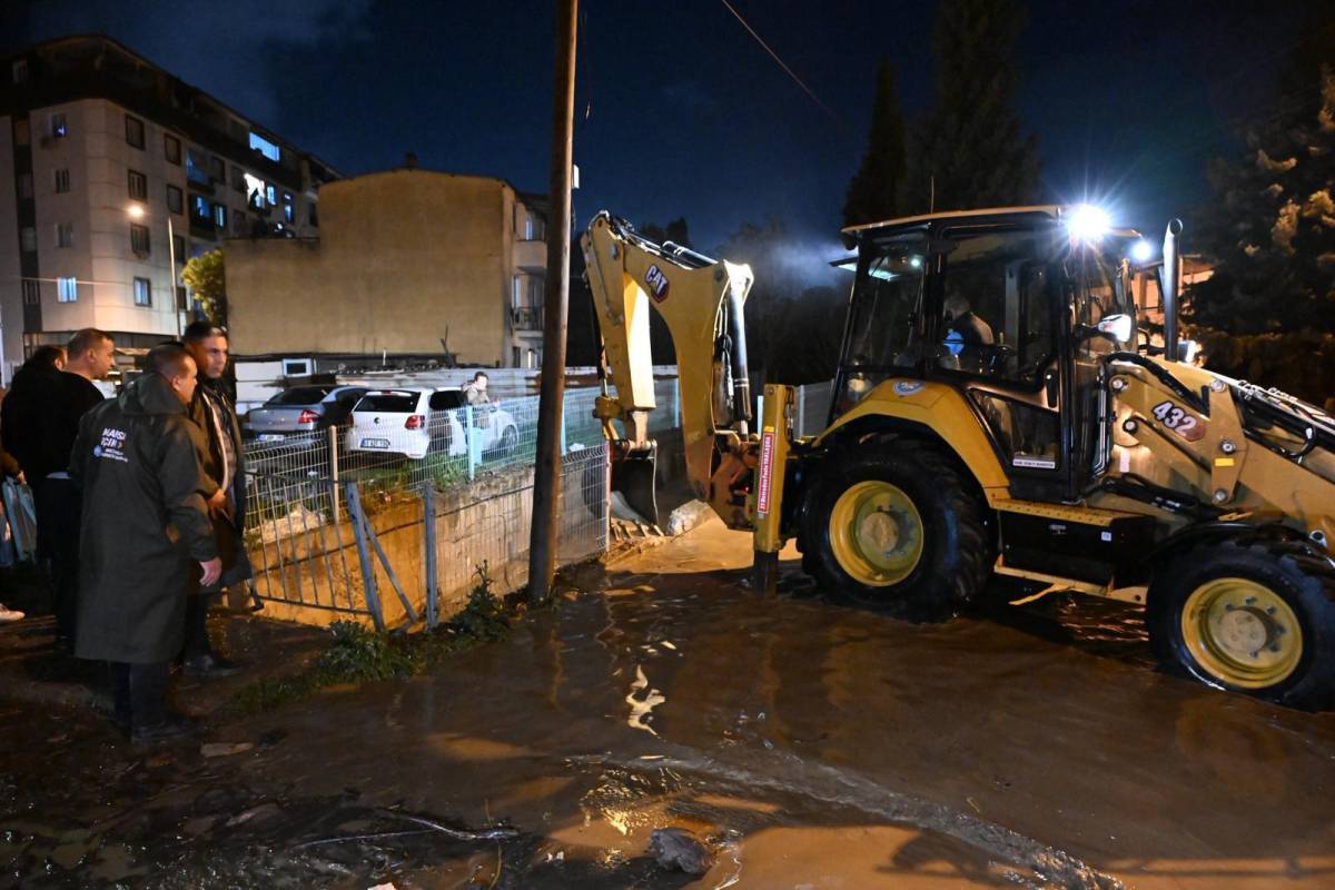 Büyükşehir ve MASKİ yağışta 600 personelle sahada