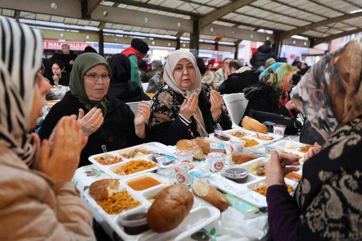 Balaban Karaköy’de İftar Sofrasında