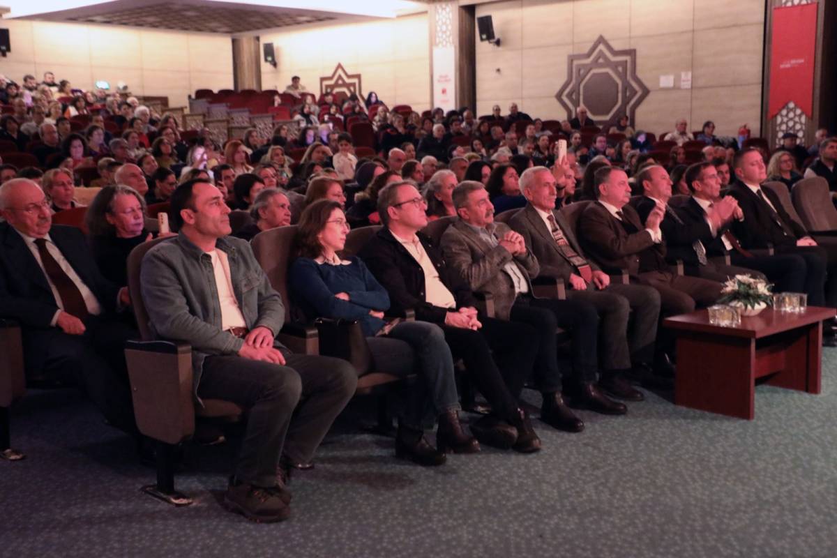 Atatürküler Yunusemre’de Coşkuyla Seslendirildi