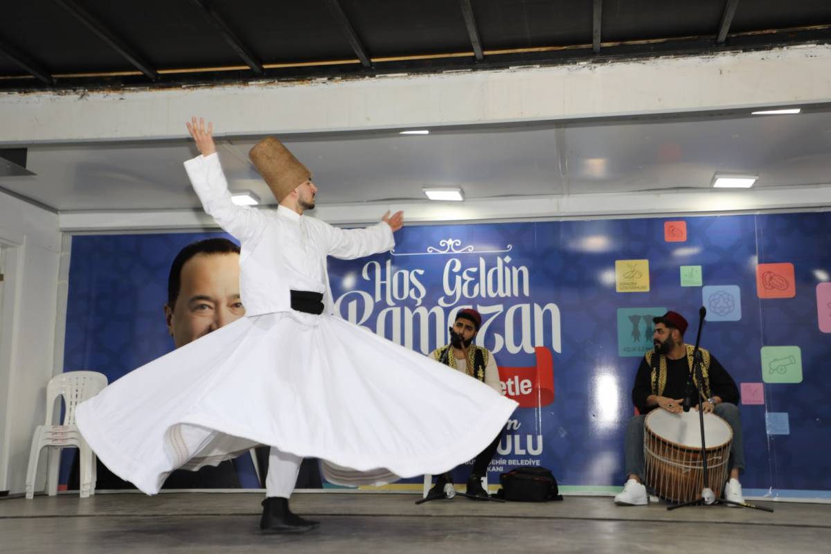 Akgedik’te 1500 Kişilik İftar Sofrası Kuruldu