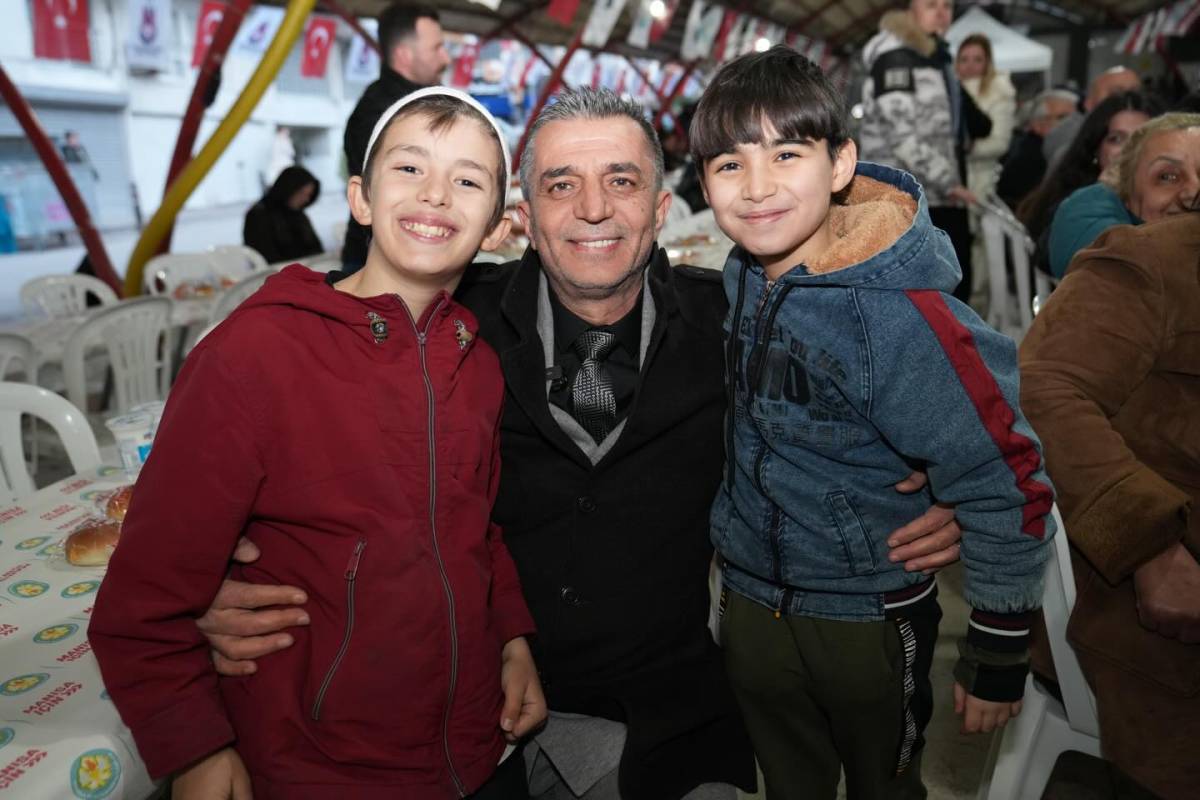 Şehzadeler Belediyesi’nden Alaybey’de Kardeşlik Sofrası