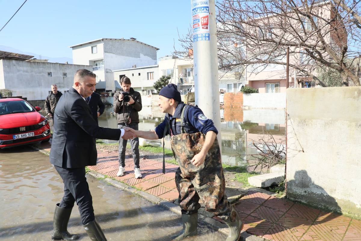 Başkan Şimşek Akpınar Mahallesi’nde İncelemelerde Bulundu