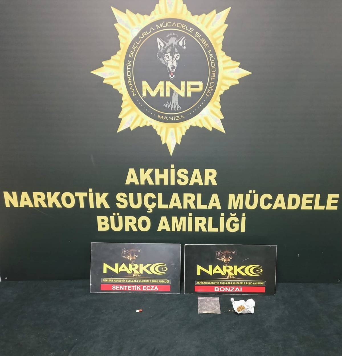 Akhisar’da Uyuşturucu Operasyonu: 8 Şüpheli Tutuklandı