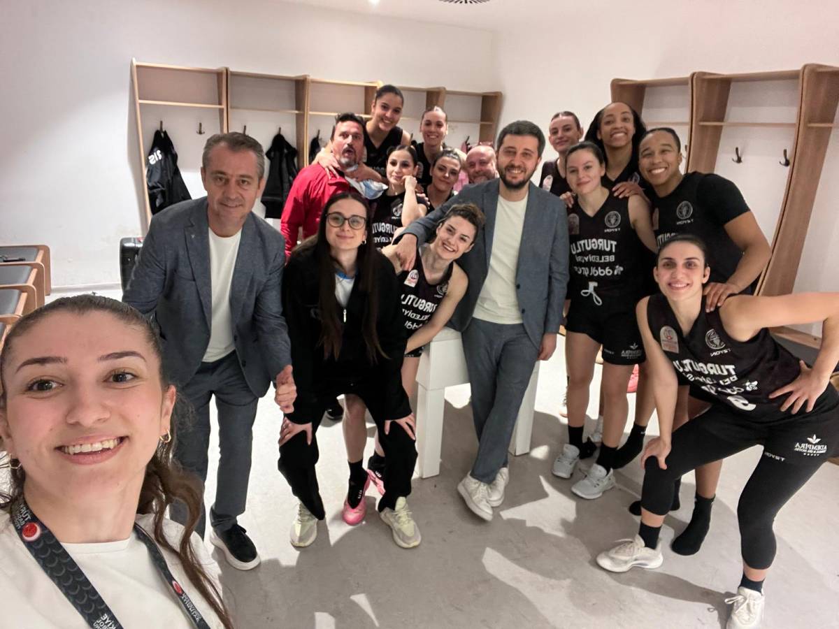 Turgutlu Belediyesi Kadın Basketbol Takımı Emlak Konut’u Geçti, 2’nciliğe Yükseldi